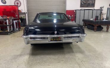 Buick-riviera-1965-white-7