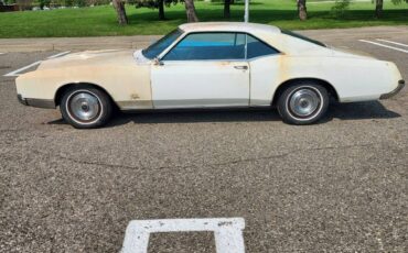 Buick-riviera-1966-white-2
