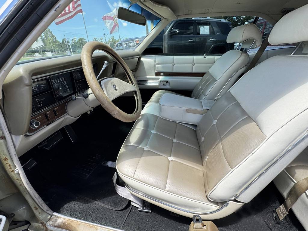 Buick-riviera-1969-green-15