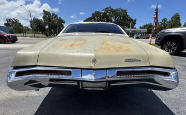 Buick-riviera-1969-green-3