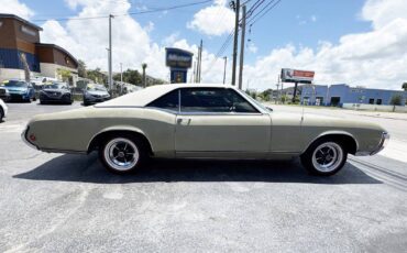 Buick-riviera-1969-green-5