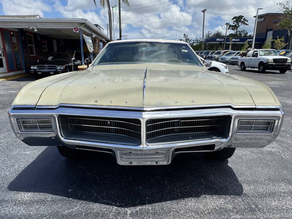 Buick-riviera-1969-green-7