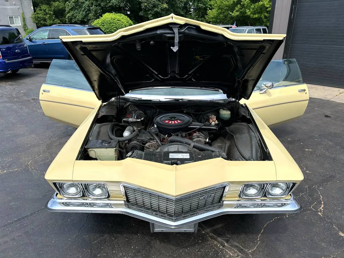 Buick-riviera-1972-11