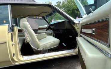 Buick-riviera-1972-2