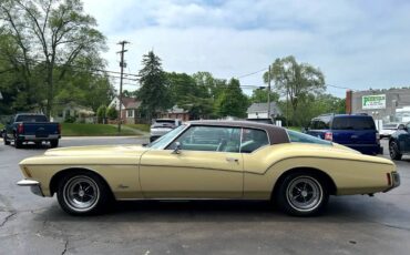 Buick-riviera-1972-8