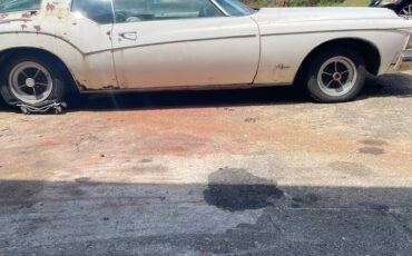 Buick-riviera-1973-white-5
