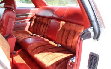 Buick-riviera-1976-white-16