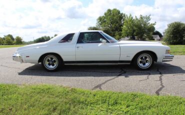 Buick-riviera-1976-white