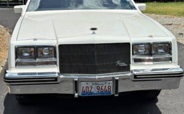 Buick-riviera-1985-white