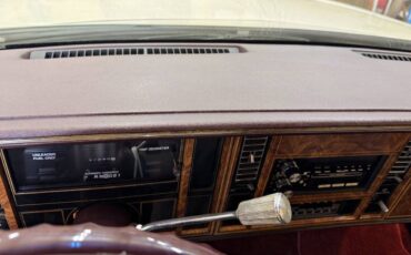 Buick-riviera-1985-white-9