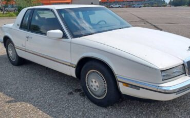 Buick-riviera-1991-white