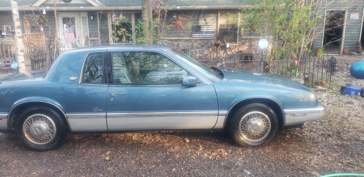 Buick-riviera-1992-blue-19