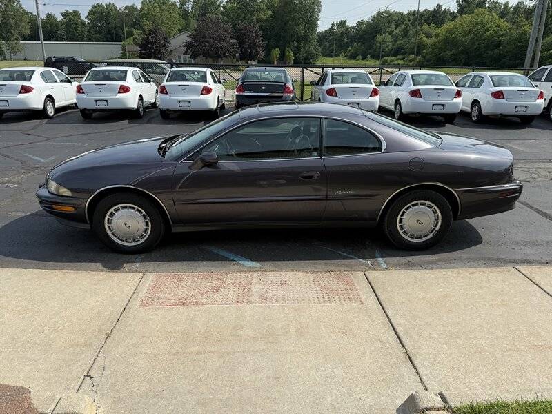 Buick-riviera-1995-1
