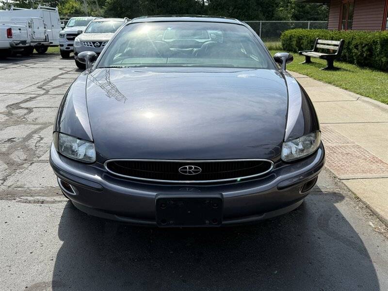 Buick-riviera-1995-3