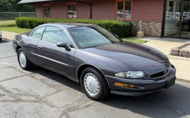 Buick-riviera-1995