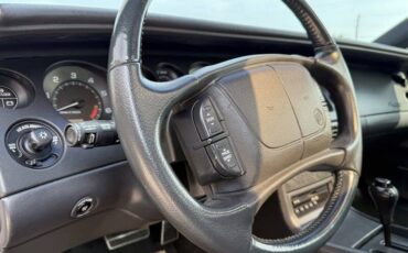 Buick-riviera-1995-9