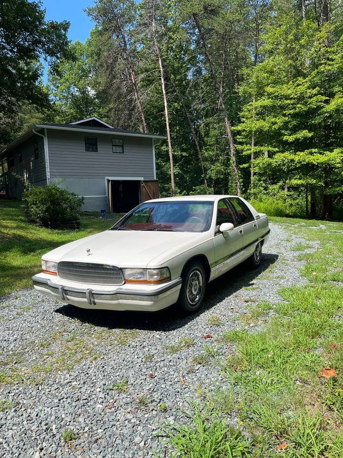 Buick-roadmaster-1992-white-1