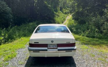 Buick-roadmaster-1992-white-2