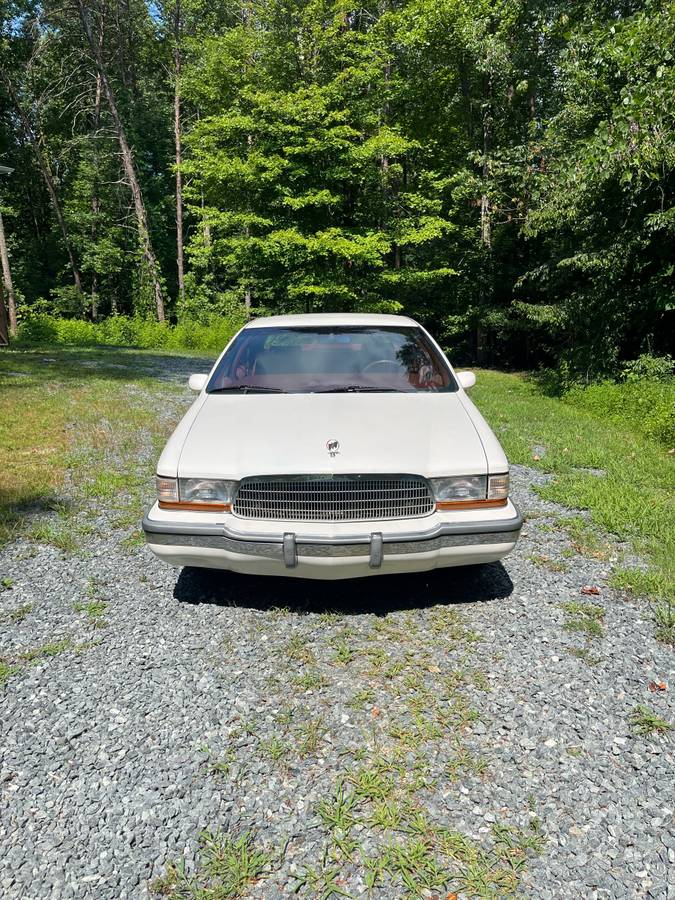 Buick-roadmaster-1992-white