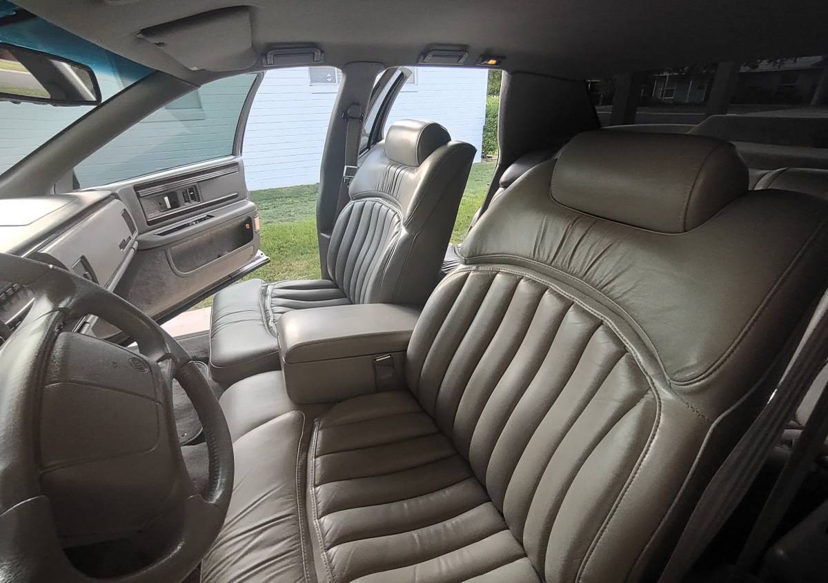 Buick-roadmaster-1995-silver-11