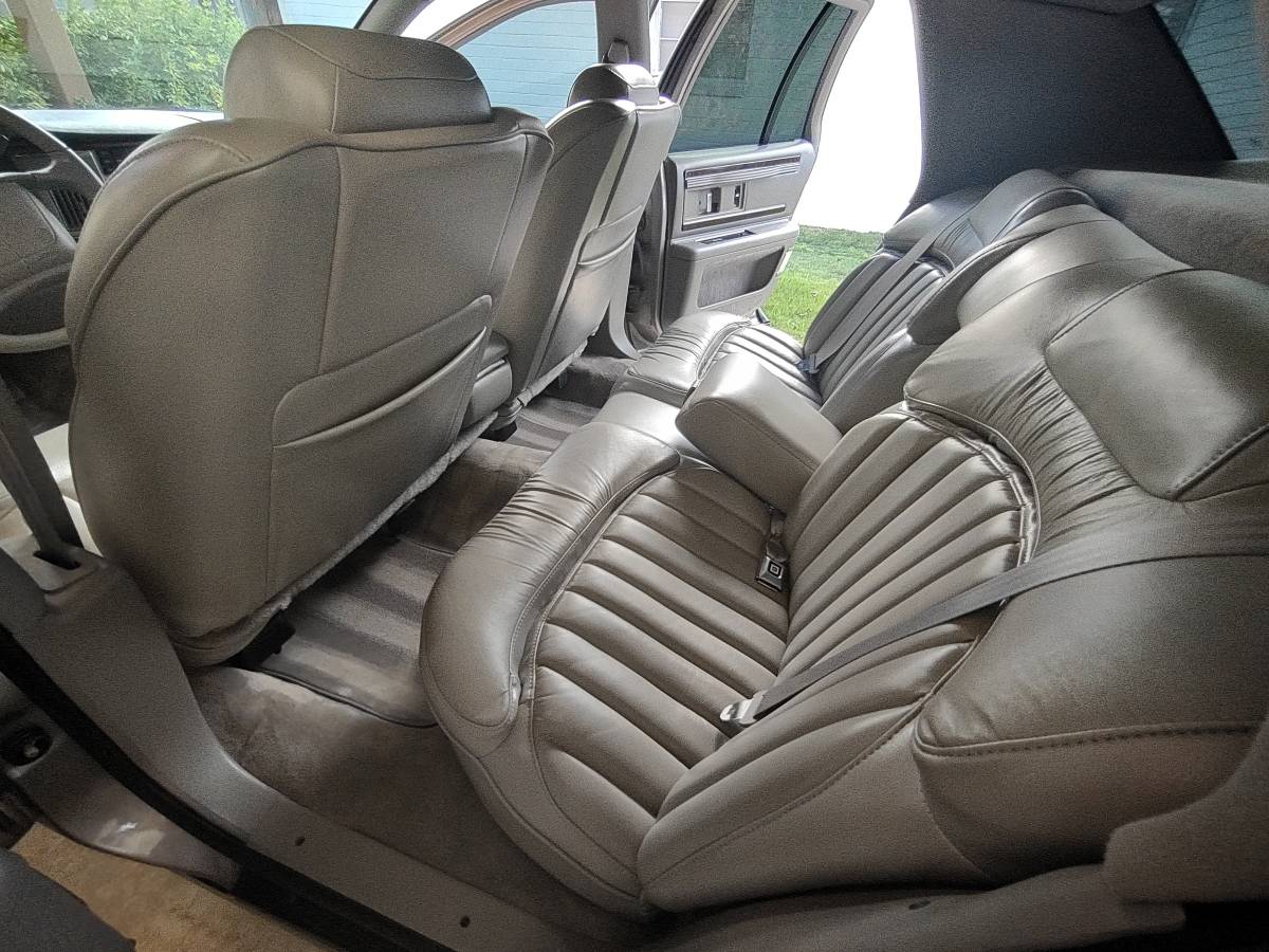 Buick-roadmaster-1995-silver-13
