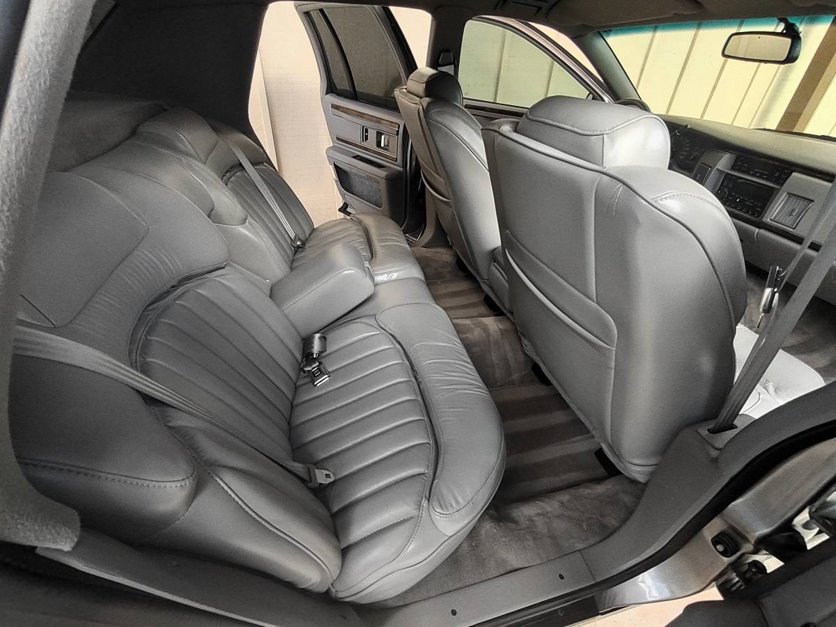 Buick-roadmaster-1995-silver-21