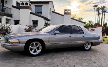 Buick-roadmaster-1995-silver