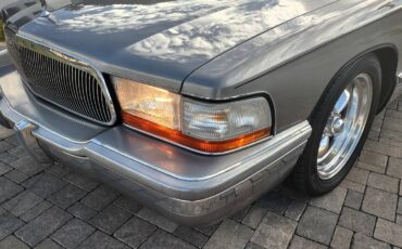 Buick-roadmaster-1995-silver-4