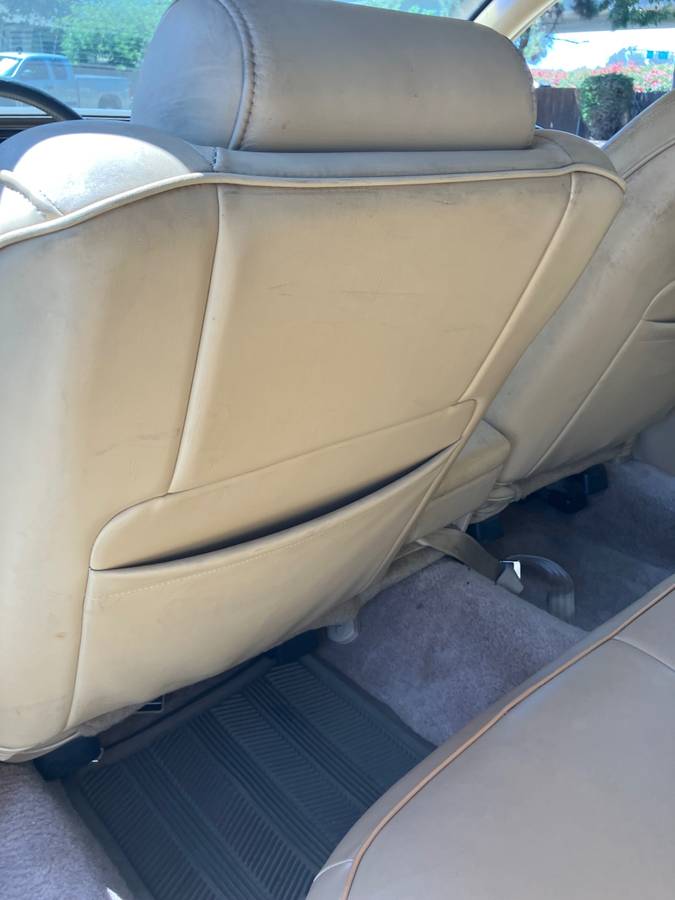 Buick-roadmaster-estate-wagon-1992-brown-13