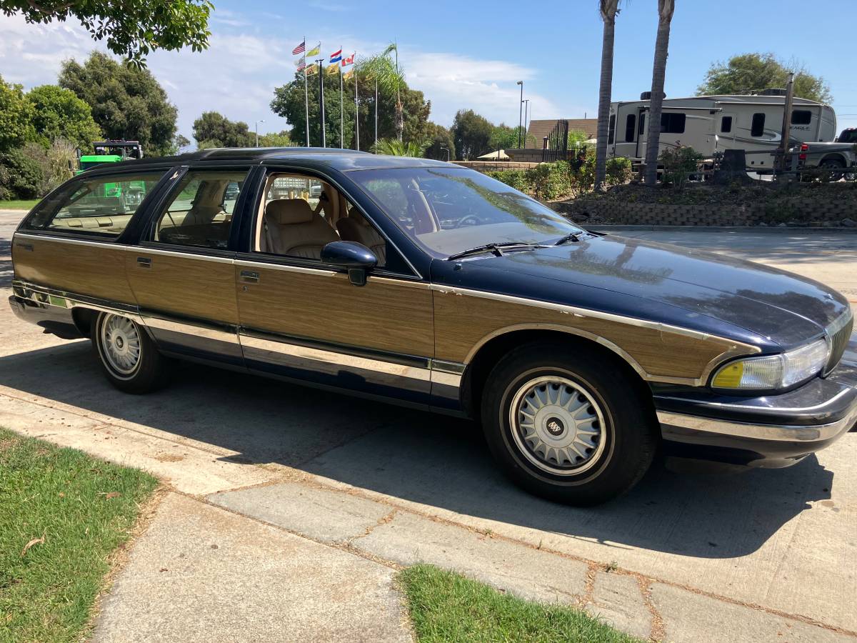 Buick-roadmaster-estate-wagon-1992-brown-3