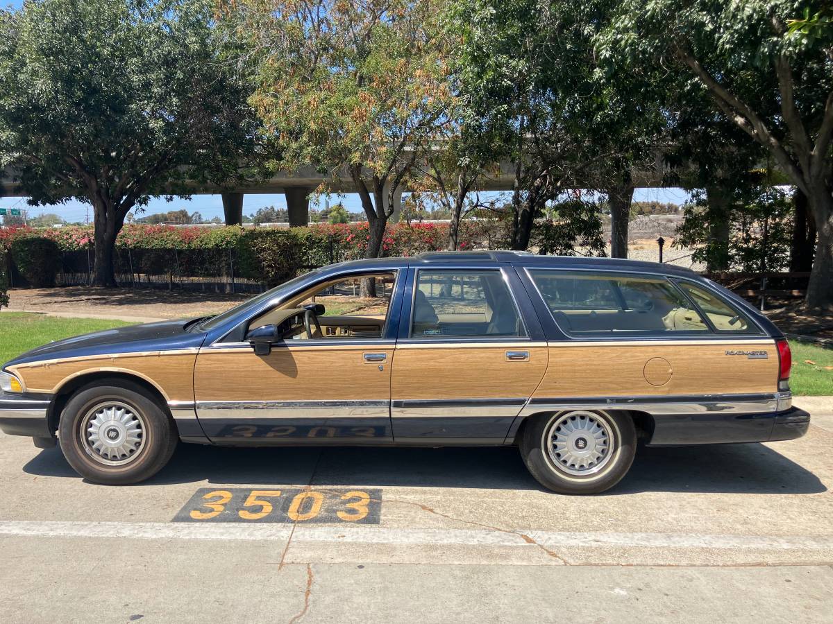 Buick-roadmaster-estate-wagon-1992-brown