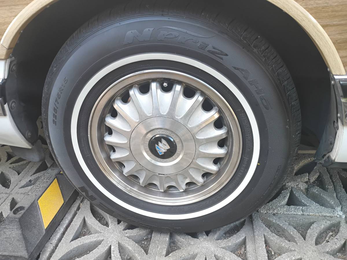 Buick-roadmaster-estate-wagon-1994-white-6