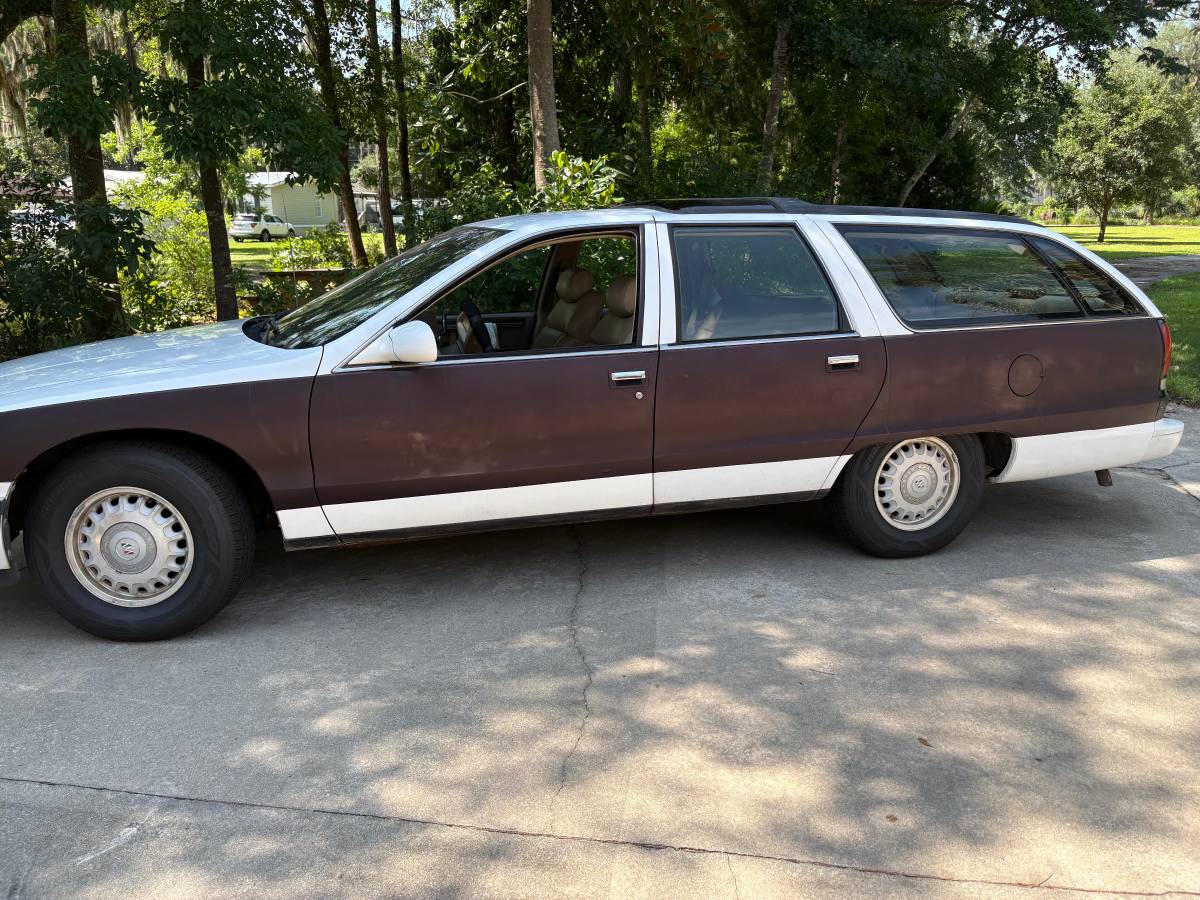 Buick-roadmaster-estate-wagon-1995-white-3