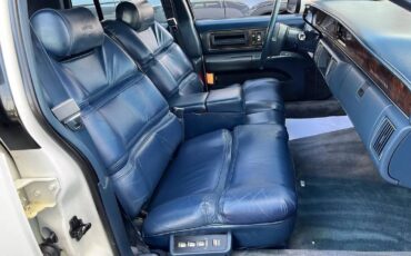 Buick-roadmaster-limited-1992-white-14