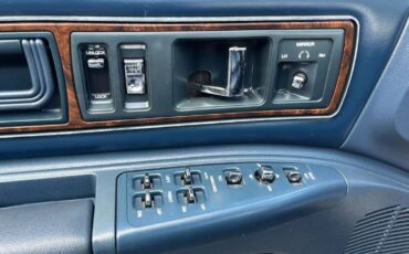 Buick-roadmaster-limited-1992-white-21