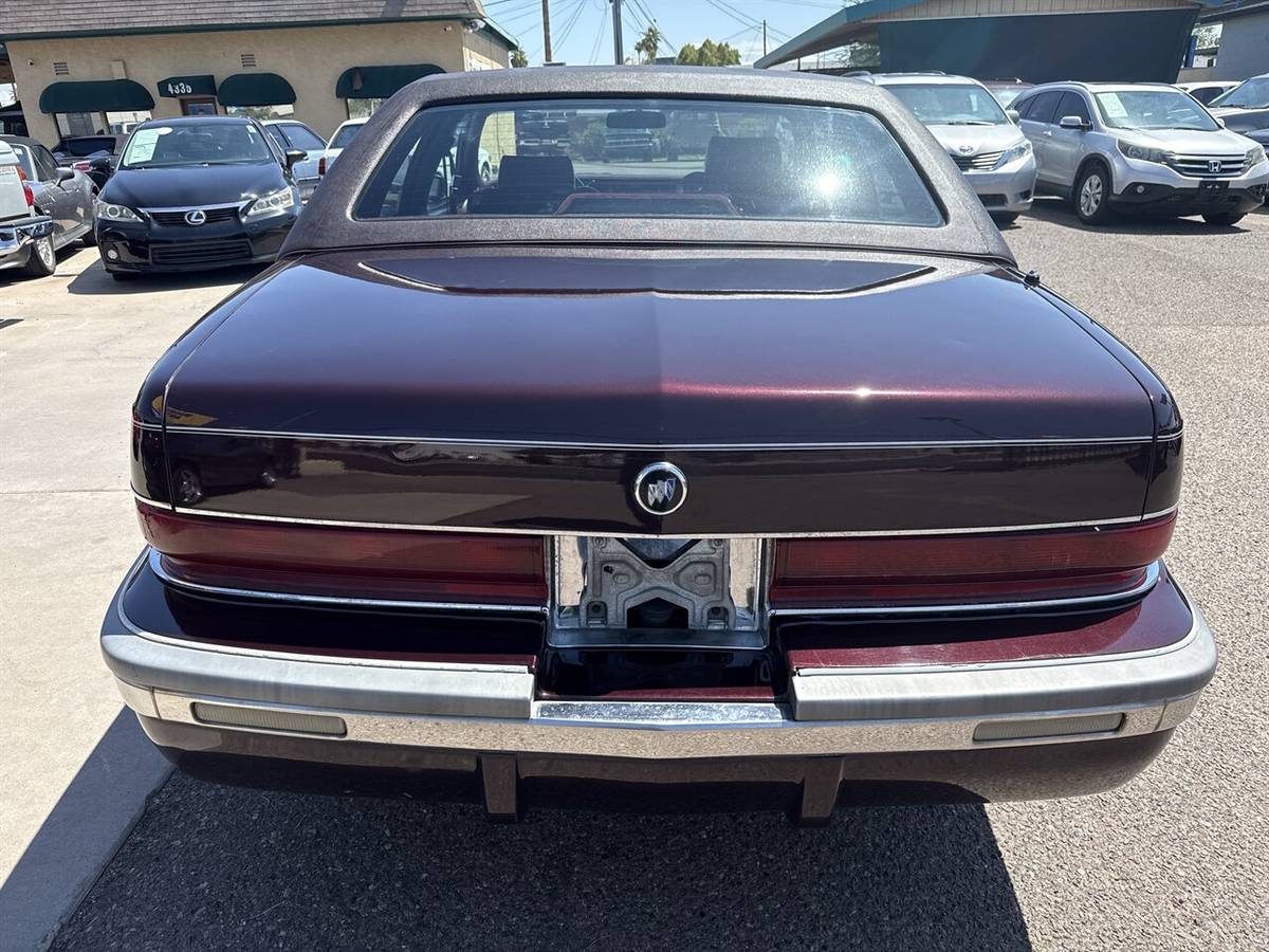 Buick-roadmaster-limited-1993-custom-5