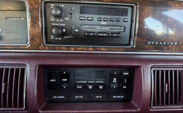 Buick-roadmaster-limited-1993-custom-8