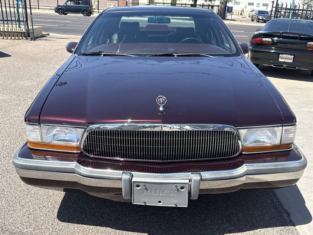 Buick-roadmaster-limited-1993-custom