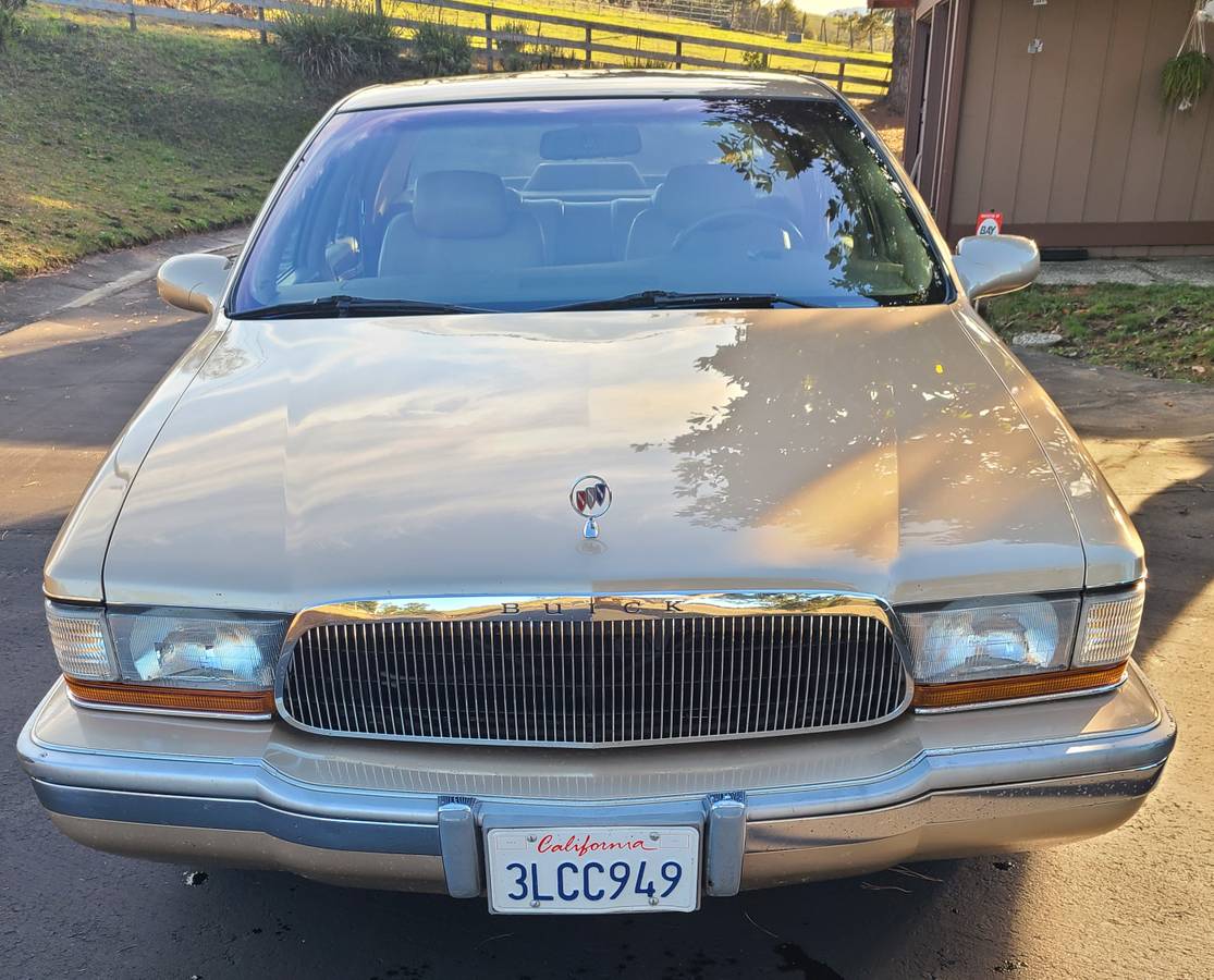 Buick-roadmaster-limited-1995-2