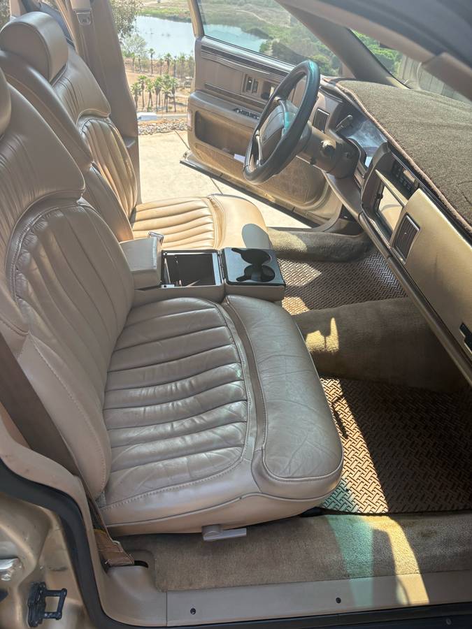 Buick-roadmaster-station-wagon-1995-3