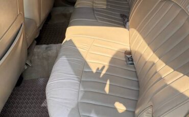 Buick-roadmaster-station-wagon-1995-7