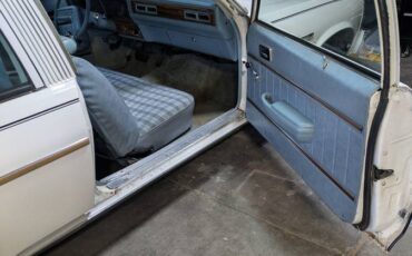Buick-skylark-1978-white-1