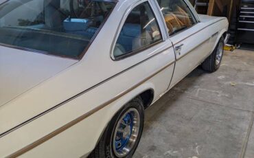 Buick-skylark-1978-white-3
