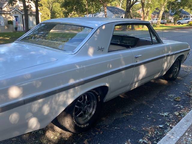 Buick-skylark-2-door-coupe-1964-white-5