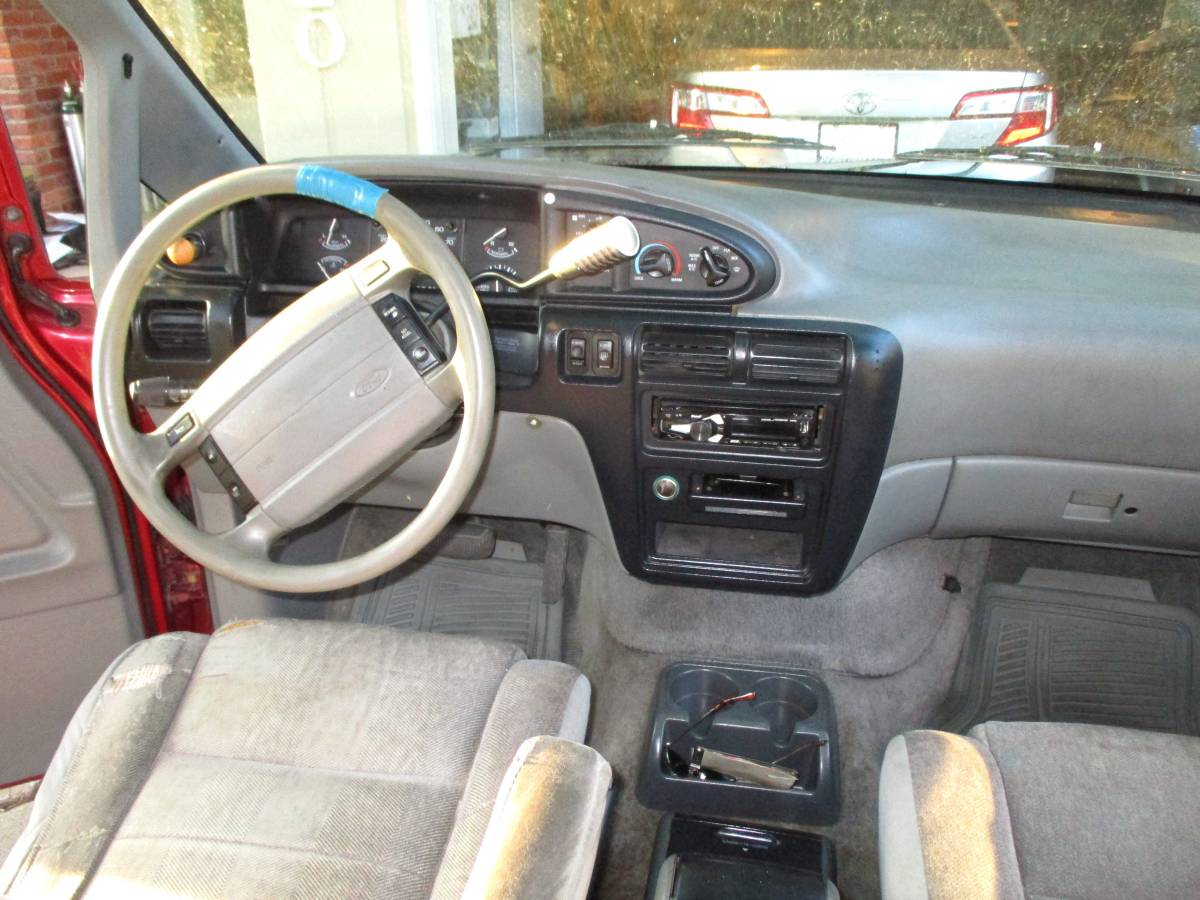 Burgandy-ford-aerostar-xlt-1994-purple-1