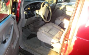 Burgandy-ford-aerostar-xlt-1994-purple-2