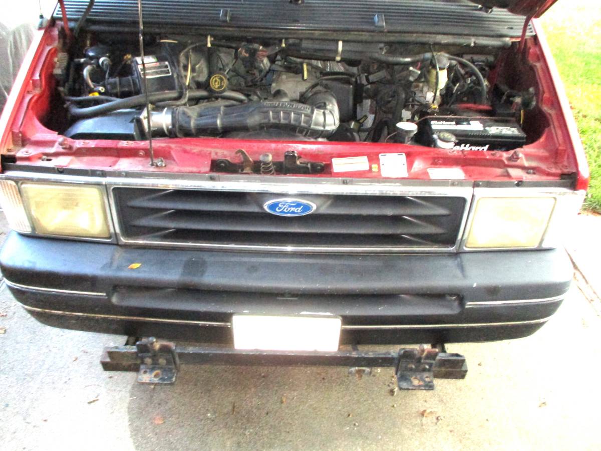 Burgandy-ford-aerostar-xlt-1994-purple-7