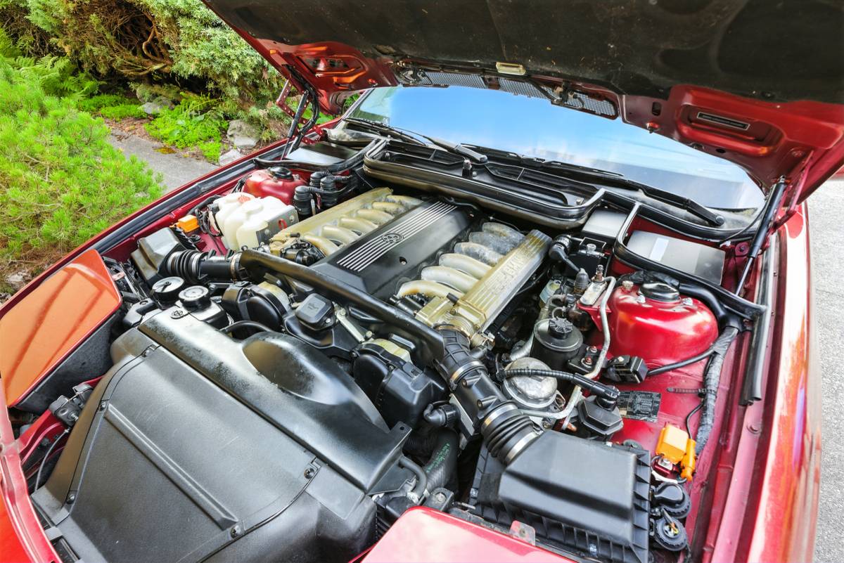 Bwm-850i-1991-red-9