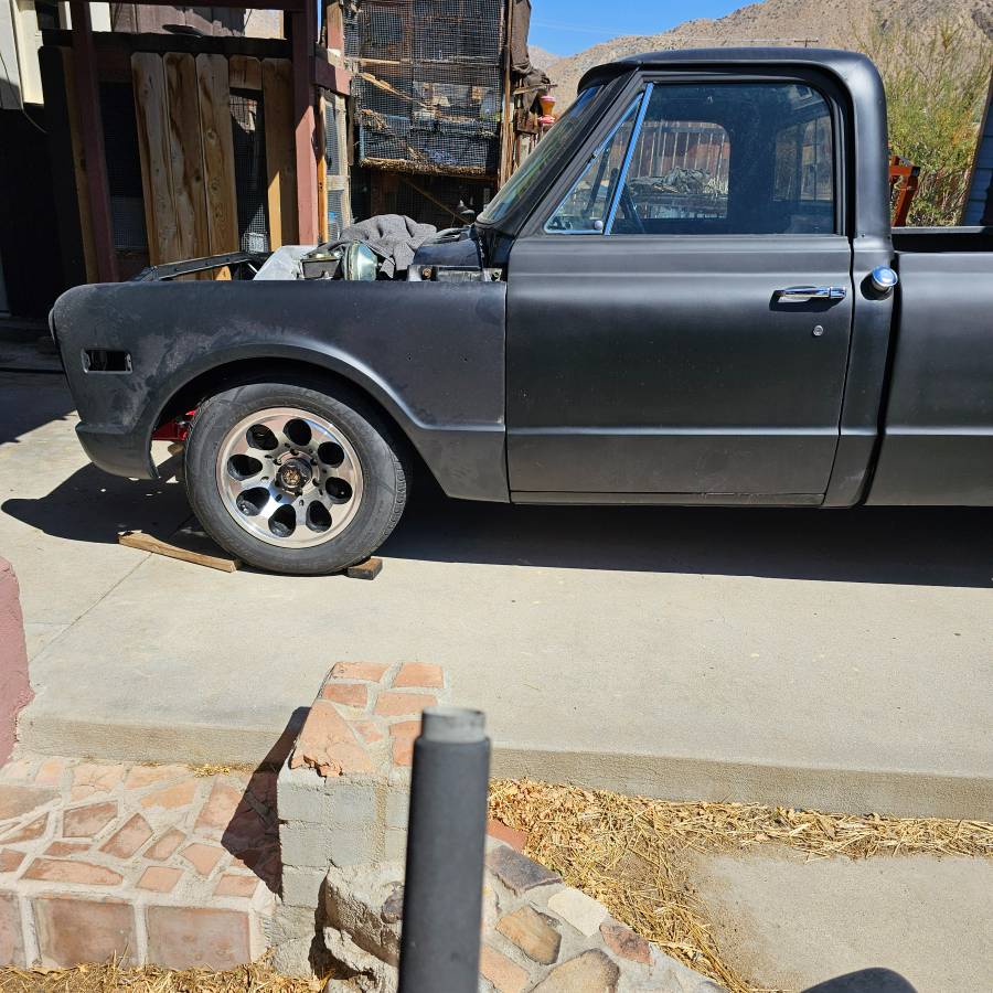 C10-chevy-1969-black-11
