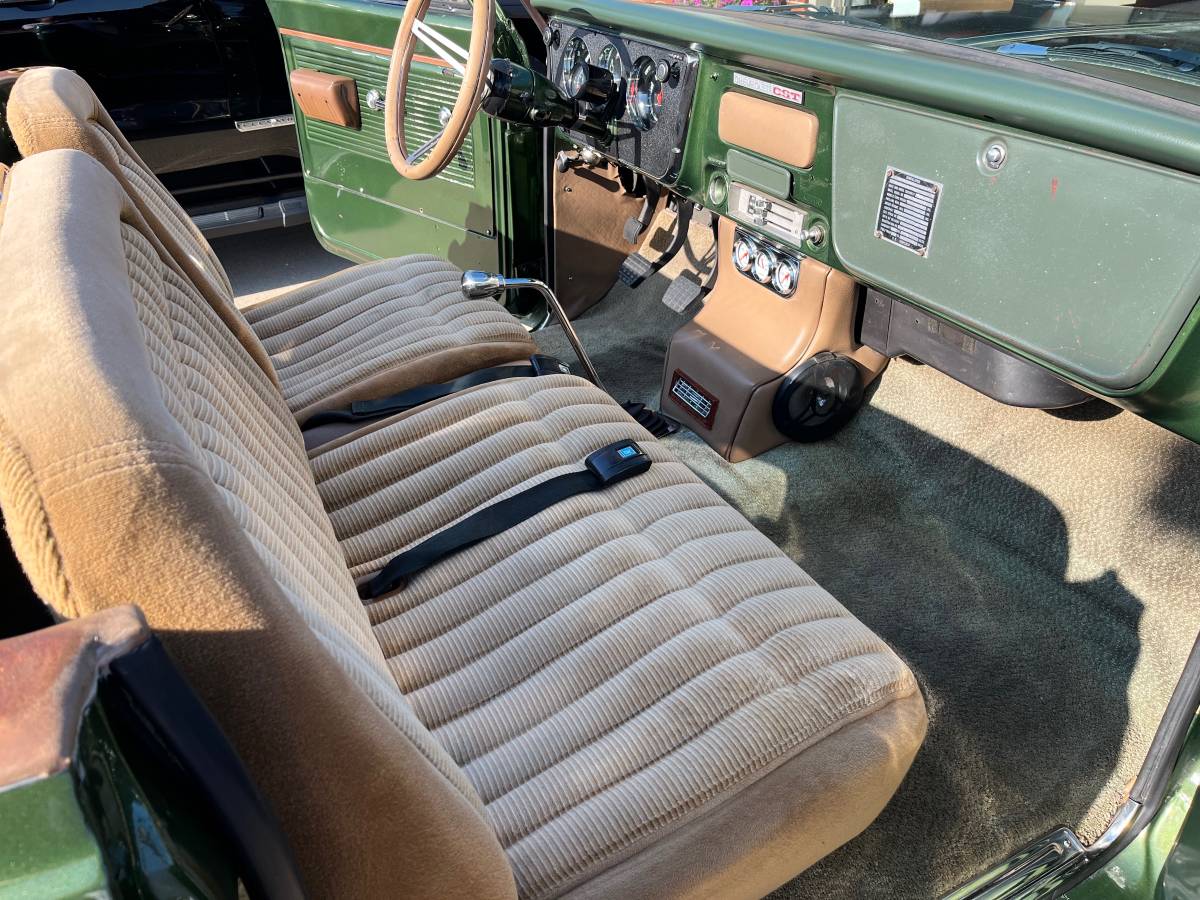 C10-stepside-1969-green-12